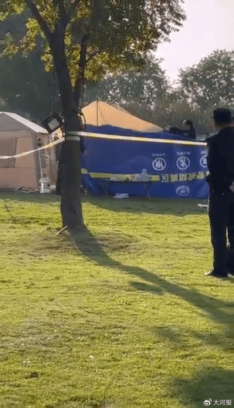 公园里有人在帐篷内死亡<strong></p>
<p>上海证券公司</strong>？当地证实：2人身亡