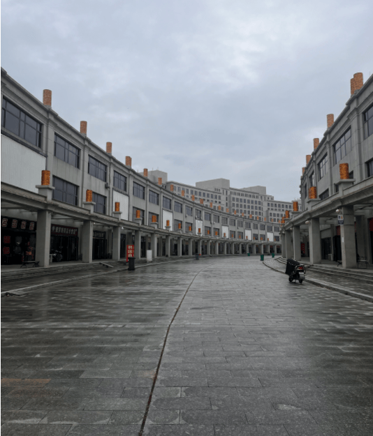调查｜“11元海景房”背后的银滩楼市：低价拍卖博眼球成套路<strong></p>
<p>搜狐证券</strong>，新房价高出二手房3倍