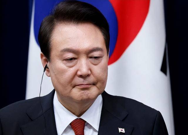 弹劾尹锡悦动议破产<strong></p>
<p>证券投资顾问业务暂行规定</strong>，韩国执政党耍无赖：人不交、总统权力也不交