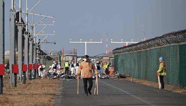 韩国遭遇本土最致命空难<strong></p>
<p>证券考试</strong>，专家：飞机维护和机场设计都有问题