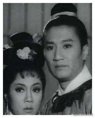 考古|89岁谢贤现身依旧时髦！与小49岁女友分手后开搞事业<strong></p>
<p>ETH交易平台</strong>，疑已交代后事的他太潇洒
