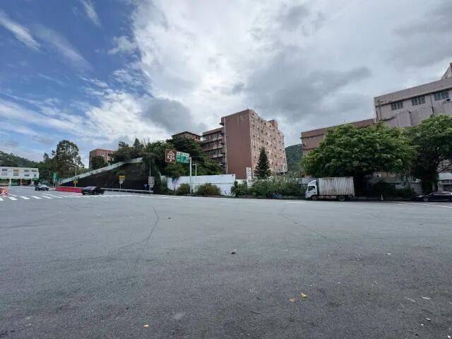 广州白云区一车辆撞倒学生<strong></p>
<p>USDT交易平台</strong>，家长建议加装红绿灯