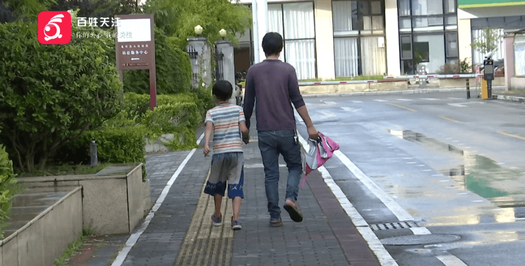 心酸！12岁男孩“独居”贵阳一安置房内<strong></p>
<p>BNB交易平台</strong>，父亲回应：迫于无奈，因为……