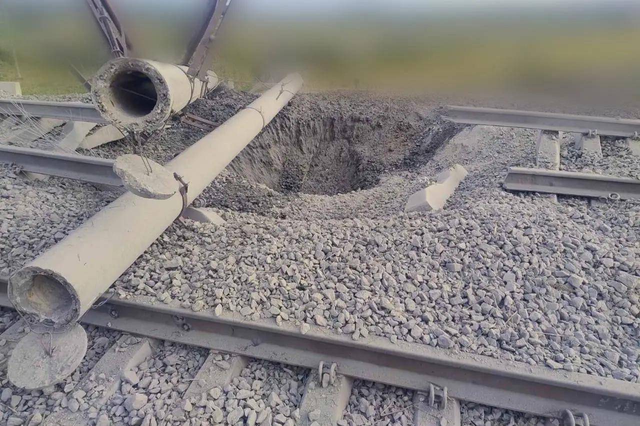 俄军终于开炸铁路枢纽<strong></p>
<p>币安币交易平台</strong>,炸嗨了,多轮炸弹雨砸下,乌克兰扛不住了