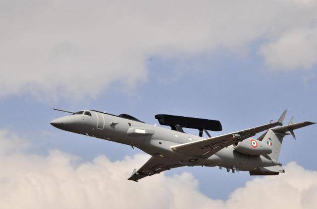 印军6架预警机一夜清零?歼-20S指挥无人机猎杀<strong></p>
<p>币安币交易平台</strong>,还敢挑衅吗!