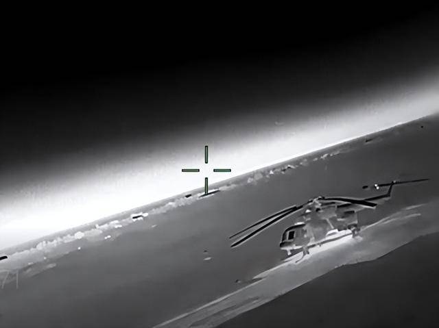 乌国防部情报总局发布视频:用无人机袭击俄目标<strong></p>
<p>ADA交易平台</strong>,一架米-8直升机被击中