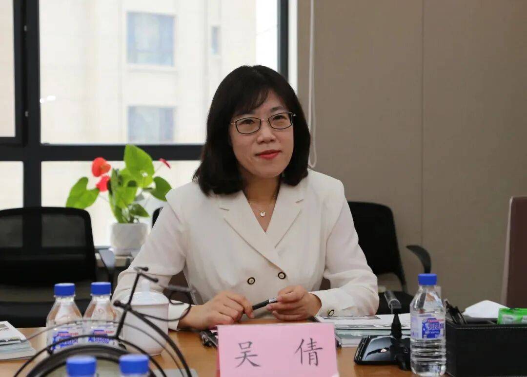 生于1983年<strong></p>
<p>ADA交易平台</strong>，吴倩升正厅