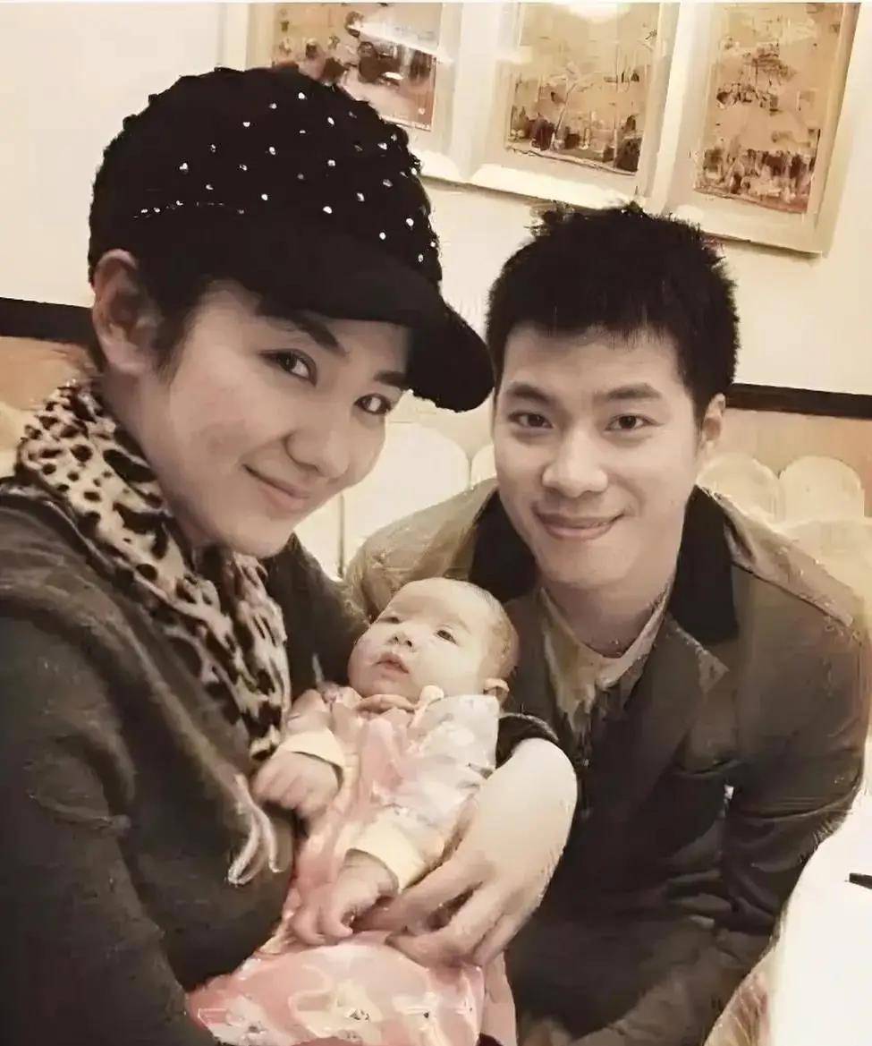 罗霖被家暴17年<strong></p>
<p>BCH交易平台</strong>,蓝洁瑛遭性侵暴力还被围观!女明星的暴力事件还有很多