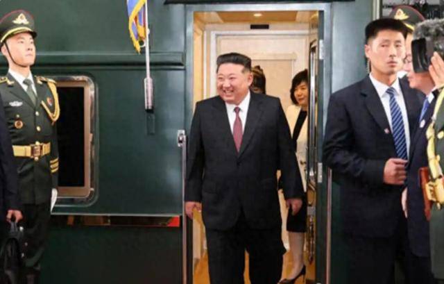 朝外相飞抵中国<strong></p>
<p>比特现金交易平台</strong>,有2件事要办!金正恩在阅兵前打出关键牌