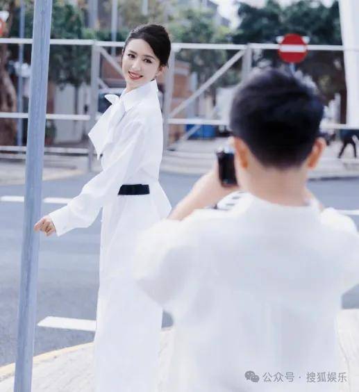 这场晚会台下简直是追星现场<strong></p>
<p>比特现金交易平台</strong>，名场面太多了吧？