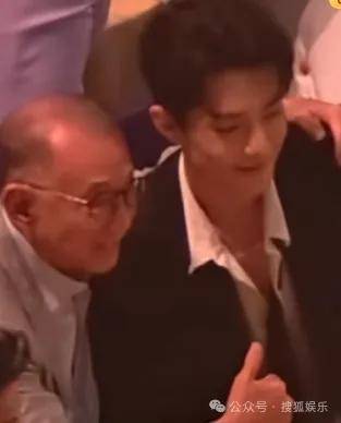 这场晚会台下简直是追星现场<strong></p>
<p>比特现金交易平台</strong>，名场面太多了吧？