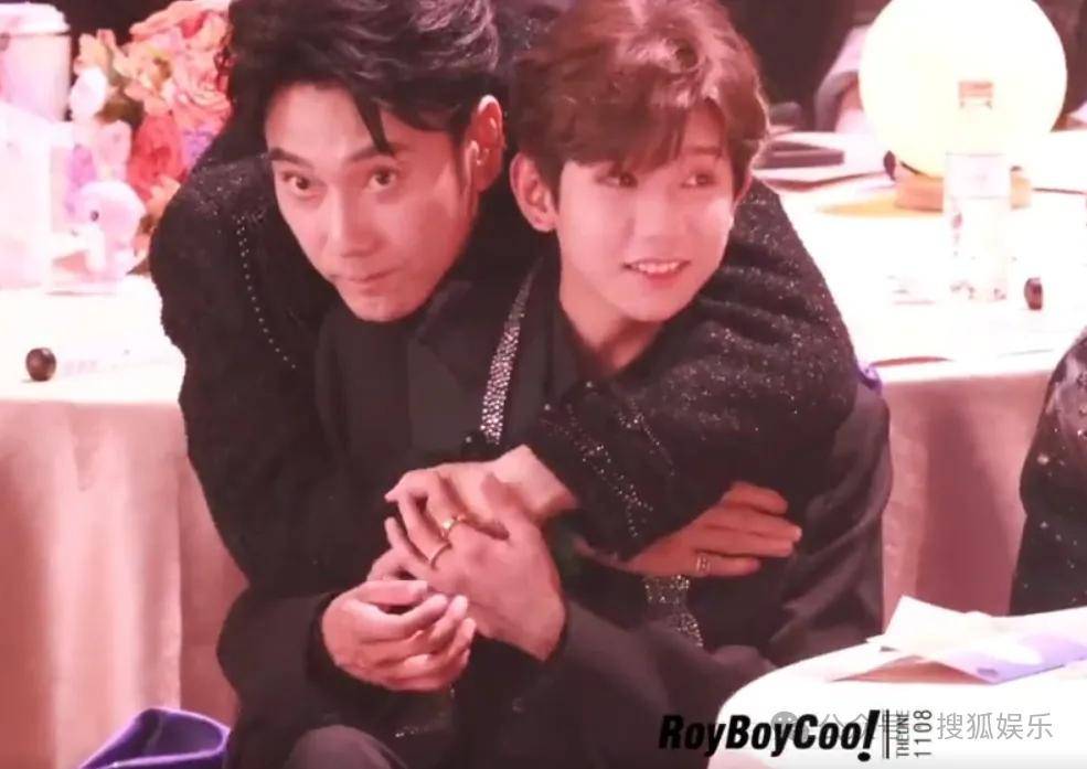 这场晚会台下简直是追星现场<strong></p>
<p>比特现金交易平台</strong>，名场面太多了吧？