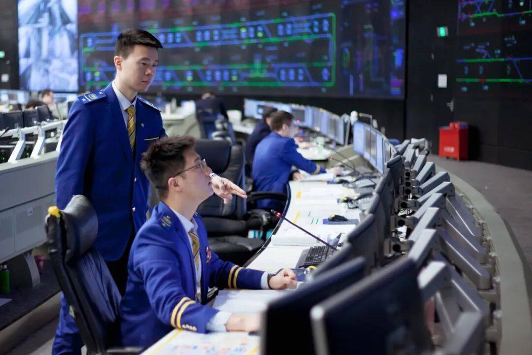 国庆节期间<strong></p>
<p>比特现金交易平台</strong>，郑州地铁线网延时服务；公交上线文旅线路“套餐”！