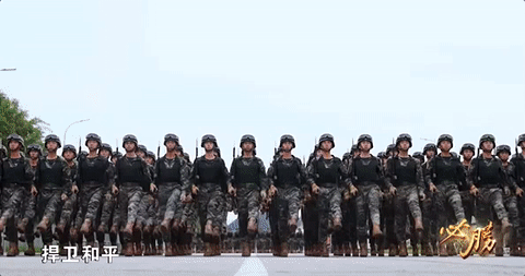 首次披露<strong></p>
<p>BSV交易平台</strong>！九三阅兵刺刀全开刃！