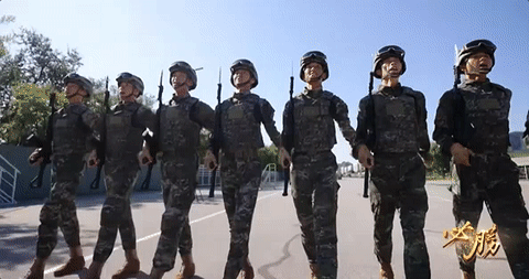 首次披露<strong></p>
<p>BSV交易平台</strong>！九三阅兵刺刀全开刃！