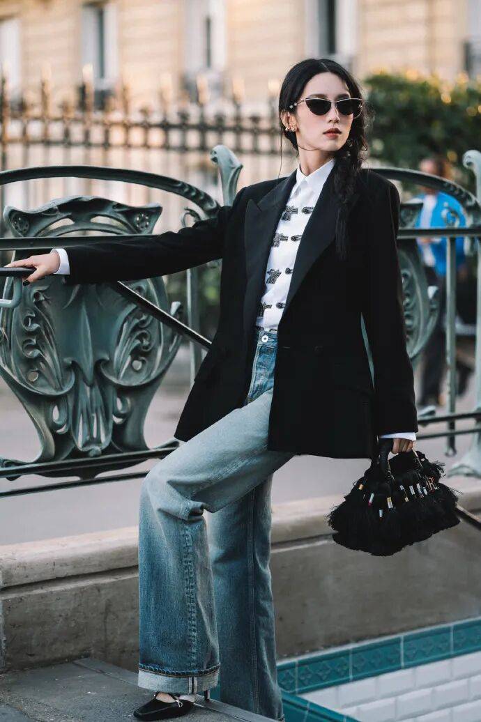 时装周上的女明星<strong></p>
<p>BSV交易平台</strong>，秋冬氛围感一键封顶！