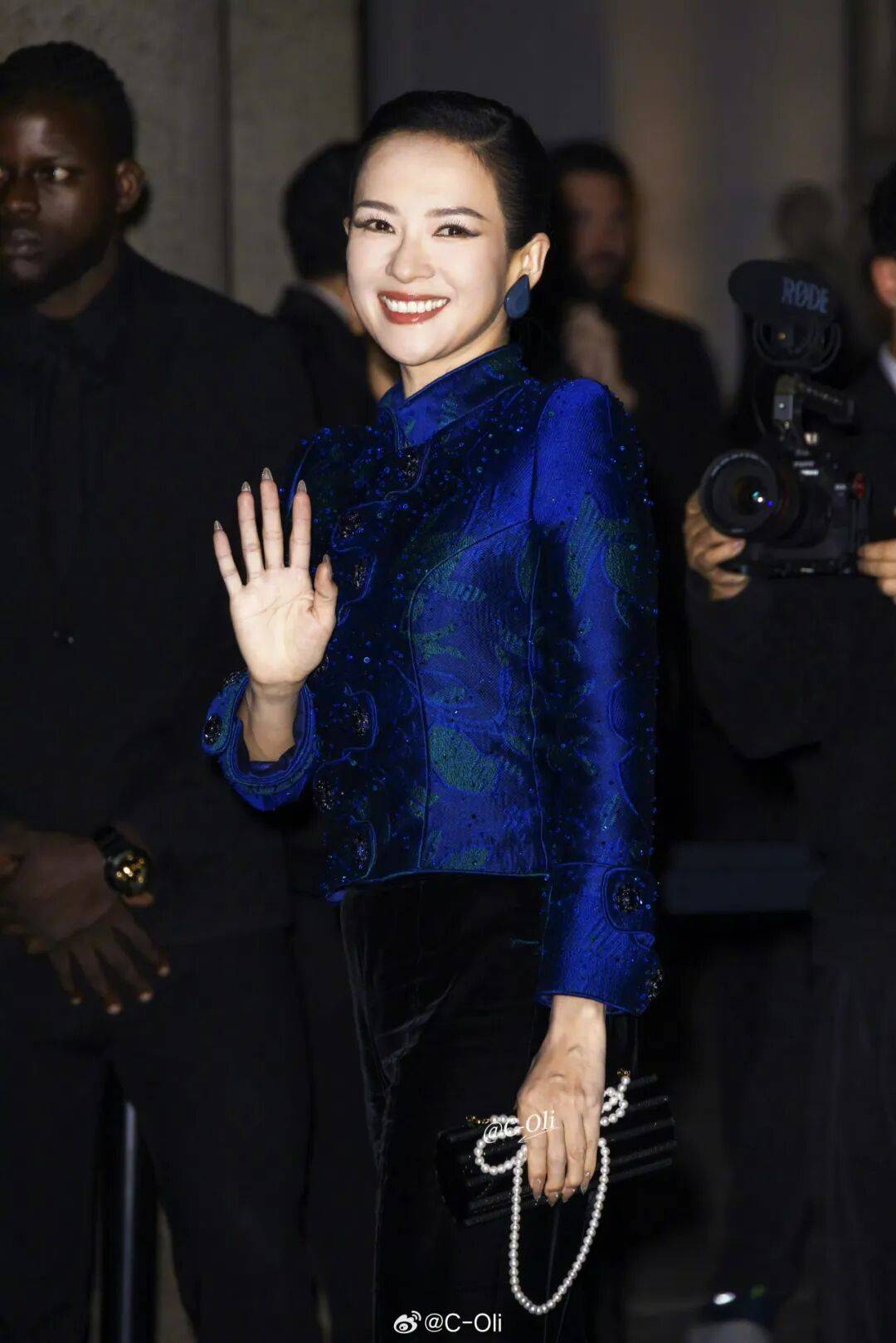 时装周上的女明星<strong></p>
<p>BSV交易平台</strong>，秋冬氛围感一键封顶！