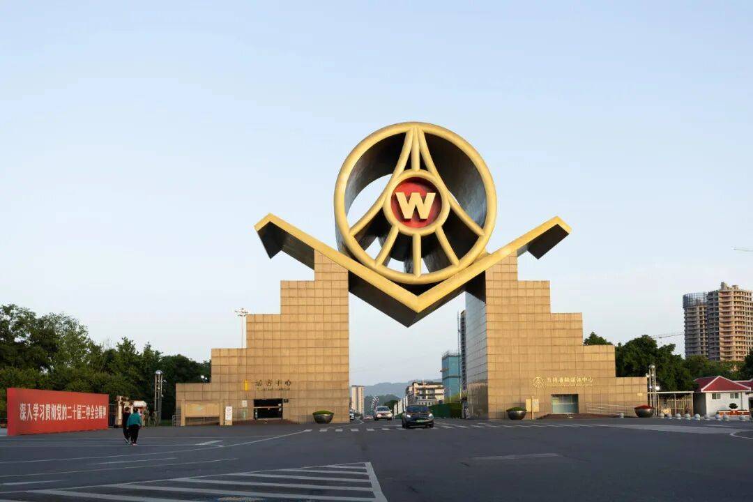 “3000米跑步、200米负重往返跑”<strong></p>
<p>区块链挖矿交易平台</strong>,五粮液公开招聘141人,部分岗位要体测!成绩占比60%,低于60分视为不合格