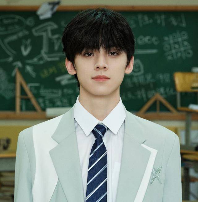 00后艺人被曝骑摩托车撞人<strong></p>
<p>区块链挖矿交易平台</strong>,时代峰俊发布声明