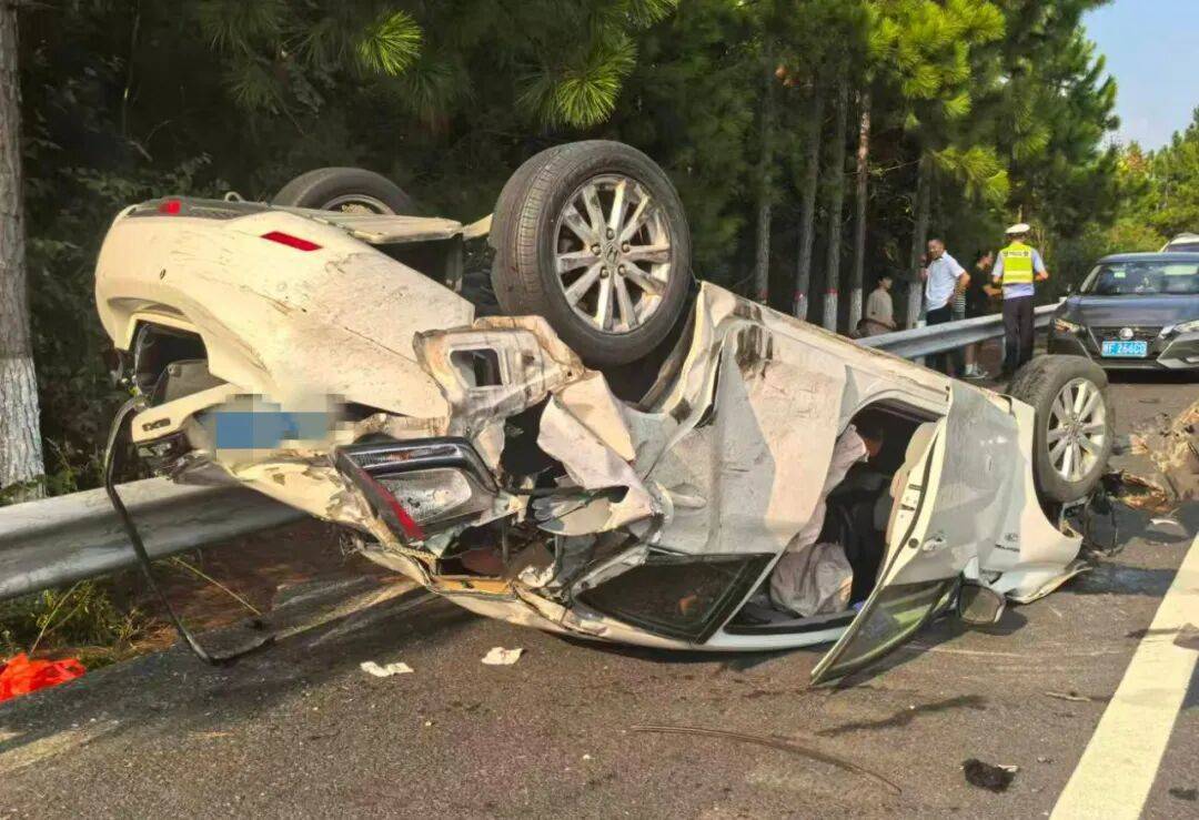 司机强行变道酿大祸<strong></p>
<p>区块链挖矿交易平台</strong>,反诬赖对方:“我要是撒谎就天打雷劈!”