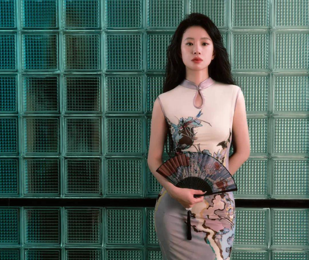 赵露思带火<strong></p>
<p>区块链挖矿交易平台</strong>,成交激增1500%!拆解“明星同款”爆单密码