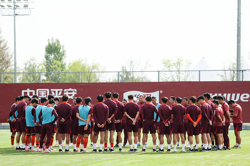 选帅八字没一撇，今年恐难组织集训比赛，国足为U22男足让路是合理选择吗？