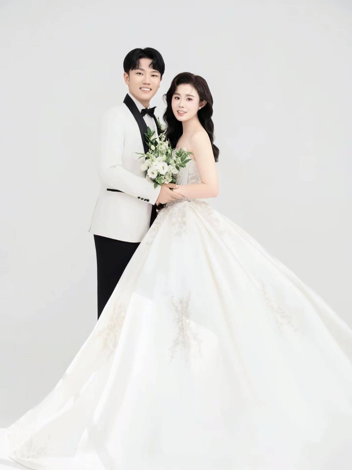 “千万富翁”解克锋儿子解清帅将举办婚礼<strong></p>
<p>IPFS交易平台</strong>,解克锋:很开心,邀请了部分寻亲家长参加