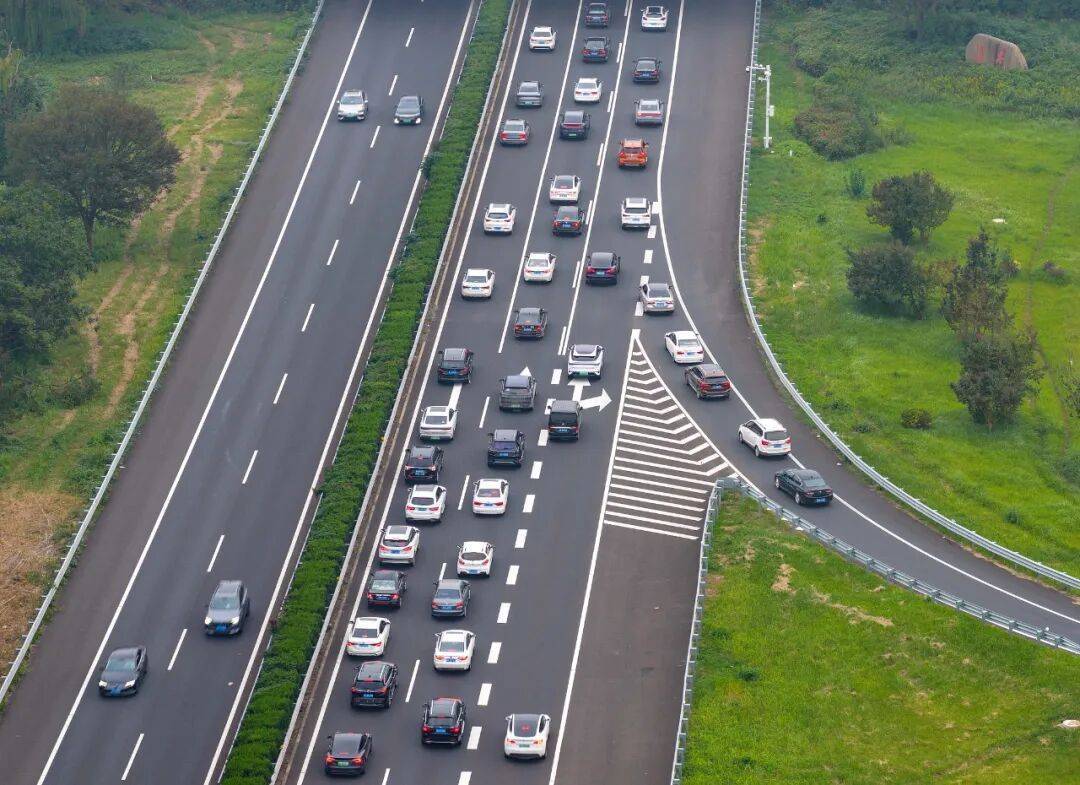 “开了15个小时<strong></p>
<p>IPFS交易平台</strong>，凌晨4点才回到家！”杭州多个高速进口已关闭，自驾返程必看！