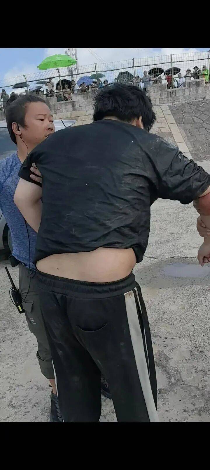 230斤重小伙酒后落水<strong></p>
<p>币安交易官网</strong>，漂浮7小时终获救……