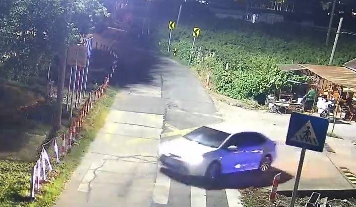 浙江一姑娘以奶茶为记号<strong></p>
<p>抹茶交易官网</strong>,竟然在草丛里藏了11万现金!