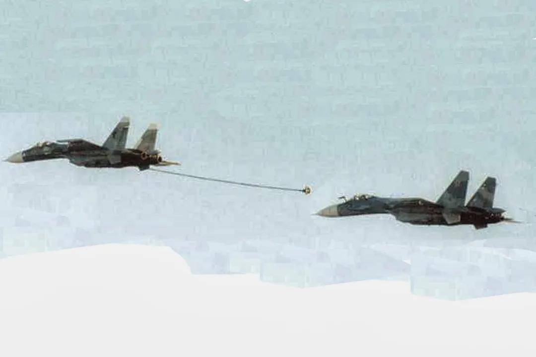 央视官宣:歼-16可挂载副油箱<strong></p>
<p>抹茶交易官网</strong>!网友:航程加到7000公里有必要?