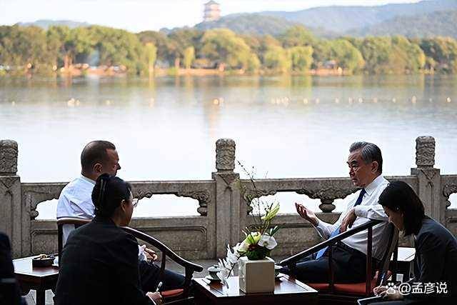 荷兰过河拆桥<strong></p>
<p>BTC交易官网</strong>,英国也对华下黑手,王毅外长立刻会见一位重要客人