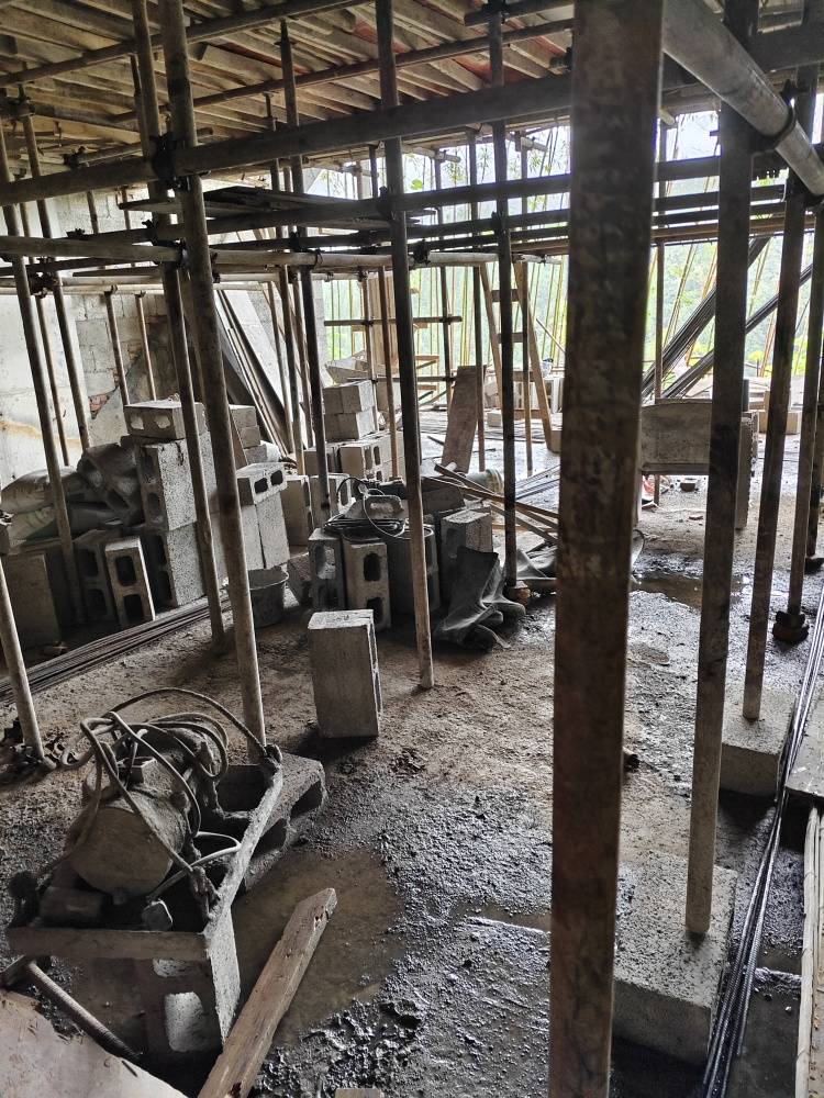 重庆巫溪一小区1楼4户业主联合私挖地下室?回应:已责令停止施工<strong></p>
<p>BTC交易官网</strong>,正房屋进行鉴定