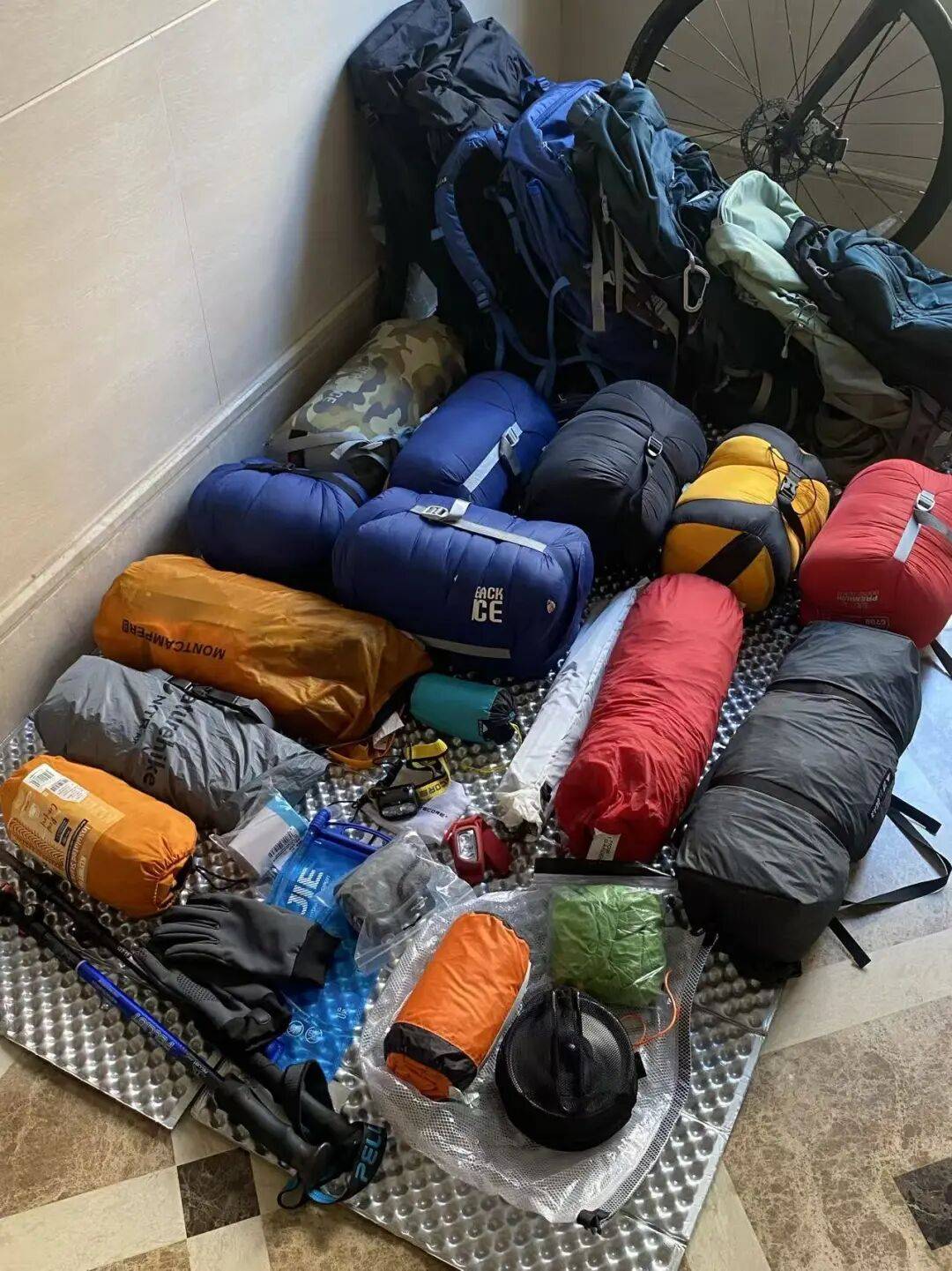 这一届年轻人<strong></p>
<p>ETH交易官网</strong>,只租不买了