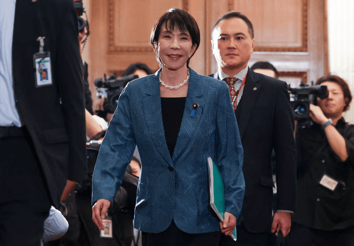 日本新首相的强军之路：导弹、核艇都要搞