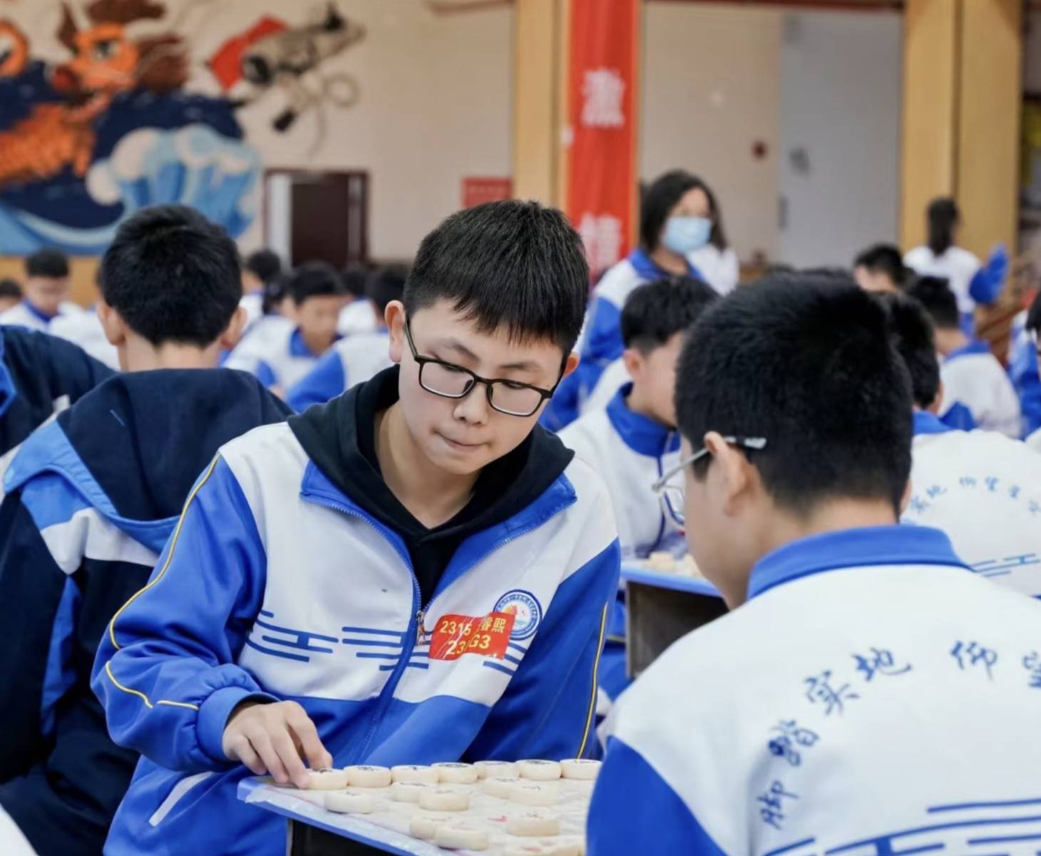 娄底14岁初中生作文看哭全网<strong></p>
<p>泰达币</strong>，得知爆火首先看恶评，回应用AI质疑：算是另一种夸奖