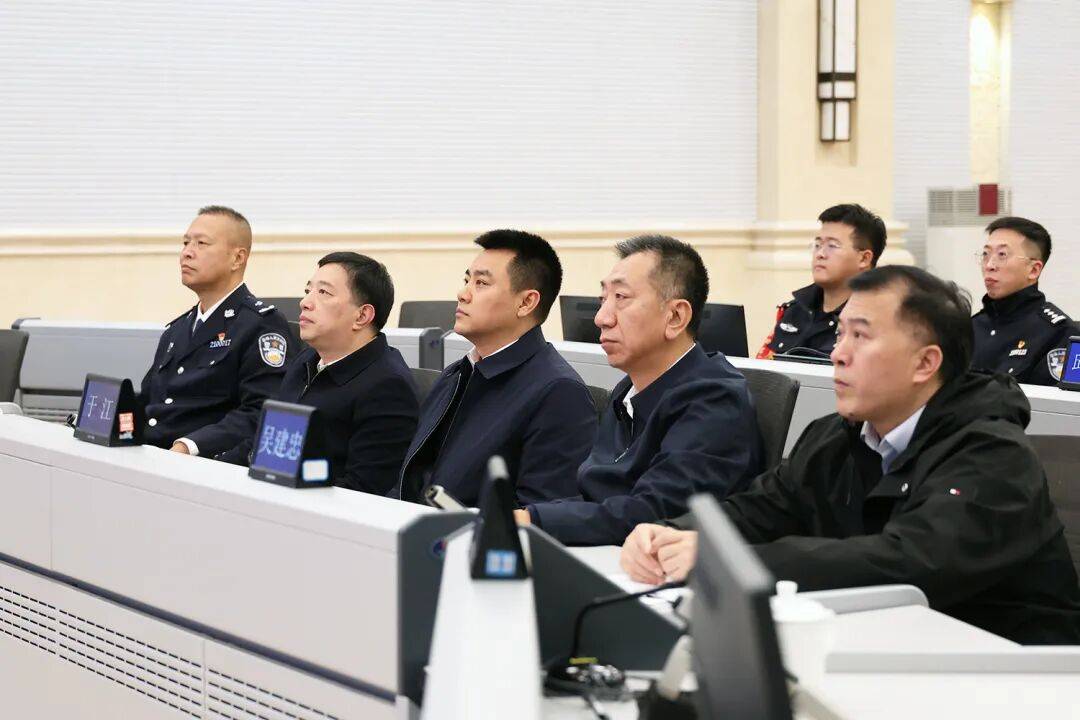 鲁伟率队赴辽宁等地考察监狱工作