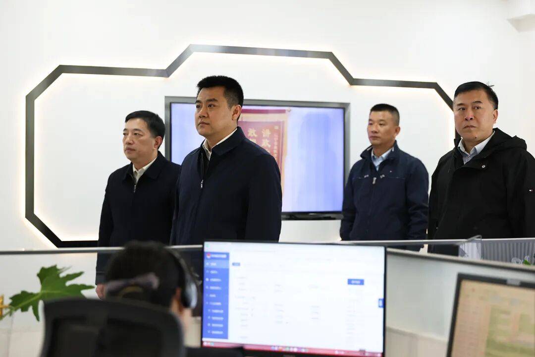 鲁伟率队赴辽宁等地考察监狱工作