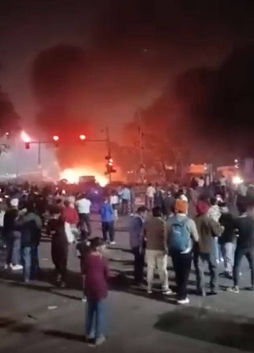 已致超10人死伤！印度首都发生汽车爆炸事件，多辆汽车起火，现场画面流出