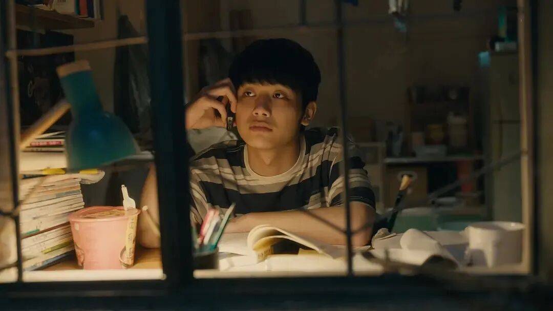 高考16次的唐尚珺直播带货，网友们决定不笑他了