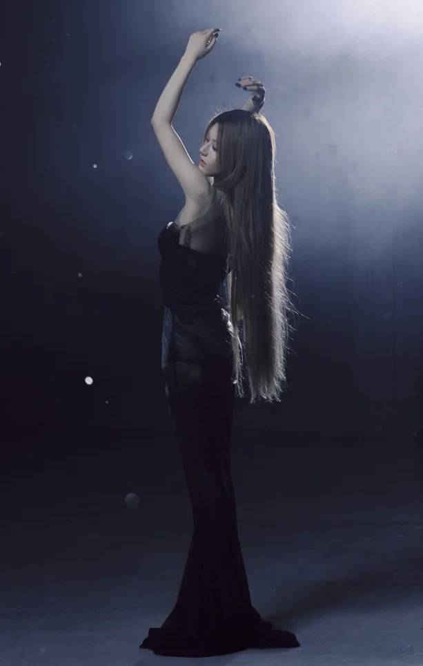 赵露思27岁生日音乐会好炸<strong></p>
<p>DOT交易官网</strong>,6套造型高定配高珠杀翻全场