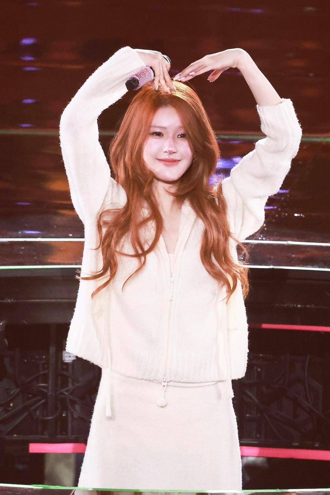 赵露思27岁生日音乐会好炸<strong></p>
<p>DOT交易官网</strong>,6套造型高定配高珠杀翻全场