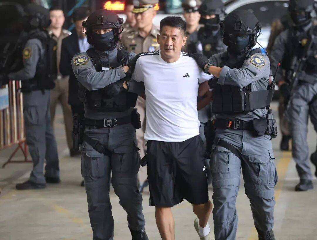 跨境网赌头目佘智江（湖南出生<strong></p>
<p>波卡币交易官网</strong>，后获柬埔寨国籍），被引渡回中国