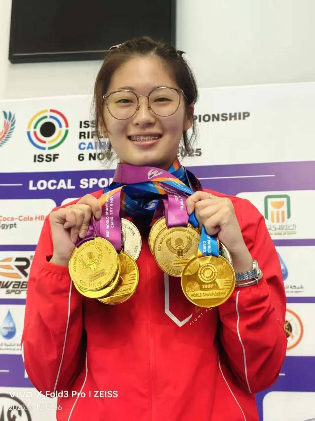 安徽姑娘，狂揽6金！被网友盛赞为“金牌收割机”