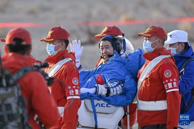 受河南省委书记、省长委托<strong></p>
<p>币安币交易官网</strong>，洛阳市委书记、市长上门看望陈冬父母