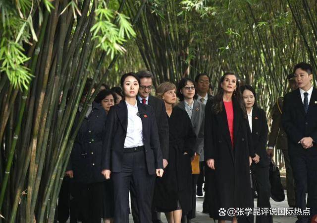 时隔18年来华<strong></p>
<p>币安币交易官网</strong>，第一站没去北京，这个国王的行程安排，大有深意