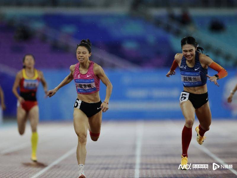 又是0.12秒决胜负<strong></p>
<p>ADA交易官网</strong>！莫家蝶不敌刘英兰获女子400米亚军