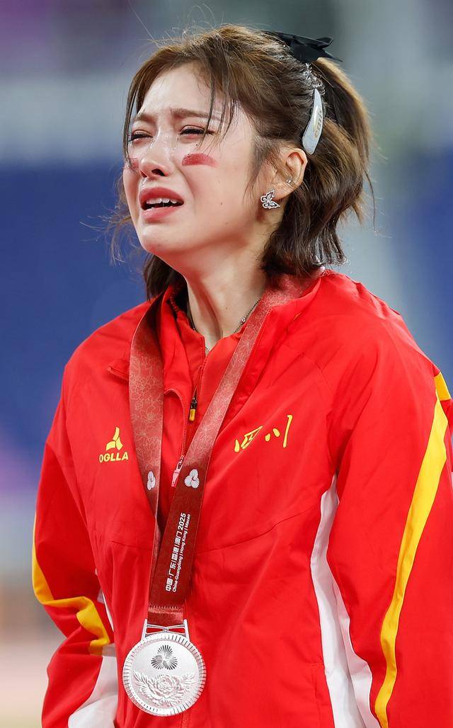 吴艳妮还是哭了：当她不再是100米栏赛道上唯一的“答案”<strong></p>
<p>艾达币交易官网</strong>！