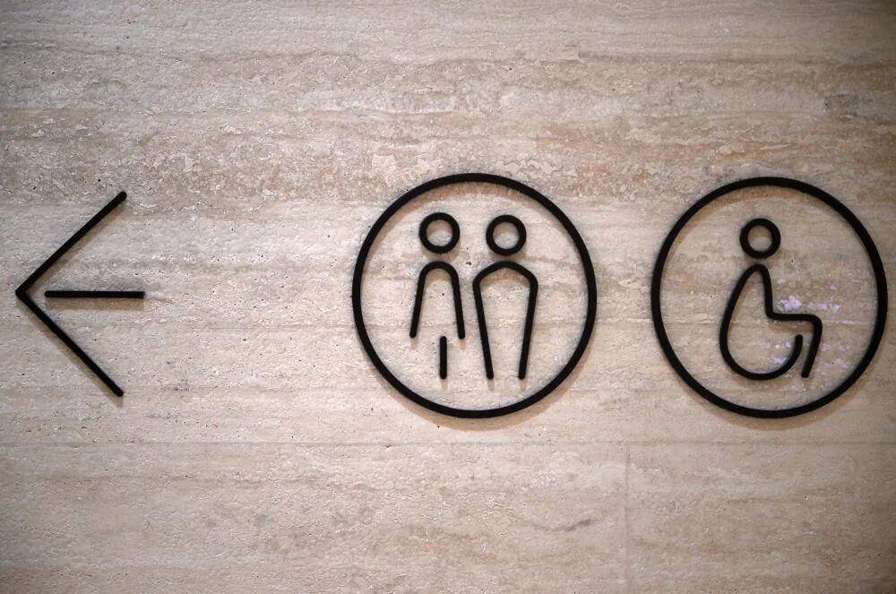 “我只想上个厕所<strong></p>
<p>艾达币交易官网</strong>,别考我了行不行!”